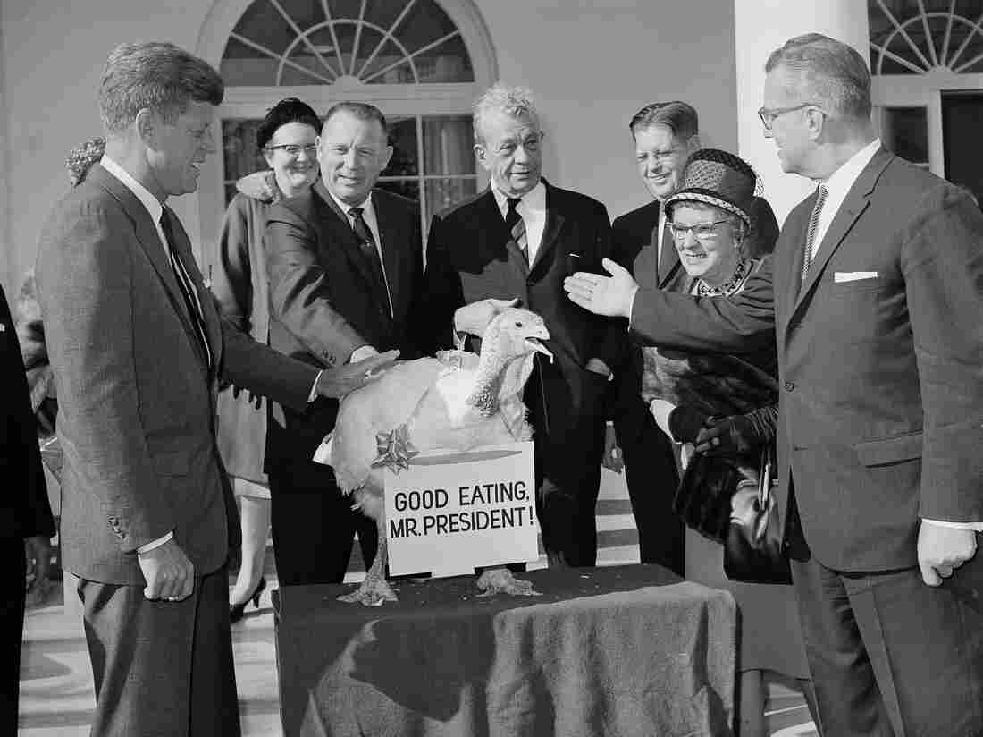 Westlake Legal Group ap_31330392127-0ddeddd432f2996d5821b99e14e60dcd91b54b1d-s1100-c15 I Beg Your Pardon: The Strange History Presidents Sparing Turkeys