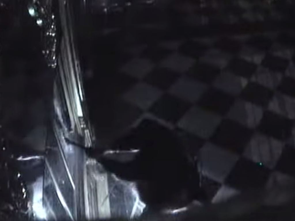 Thieves steal priceless diamonds in heist at Dresden's 'Green Vault' museum