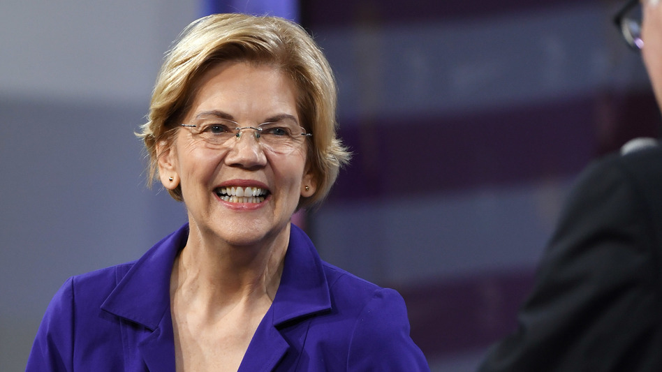 Sen. Elizabeth Warren, D-Mass., received top marks from the progressive grassroots organization Indivisible's rankings of the Democratic presidential candidates released on Wednesday. (Ethan Miller/Getty Images)