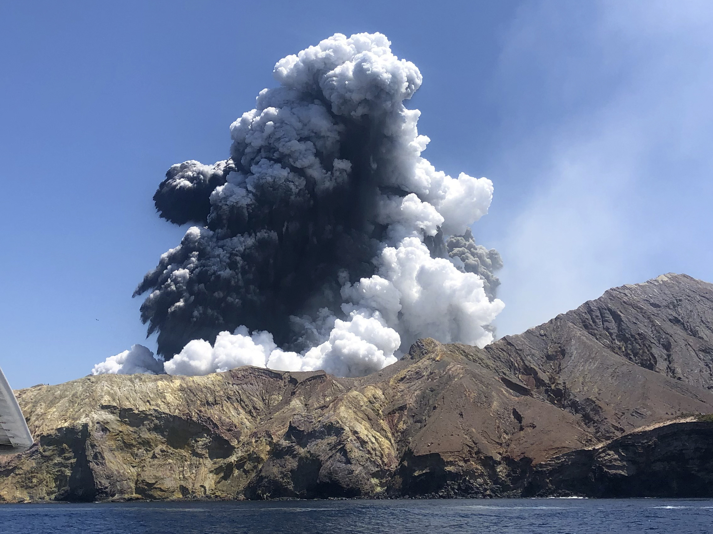 New Zealand Volcano Vents Steam Death Toll Now At 16 Mpr News