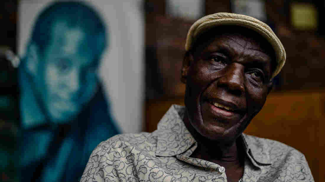Oliver Mtukudzi