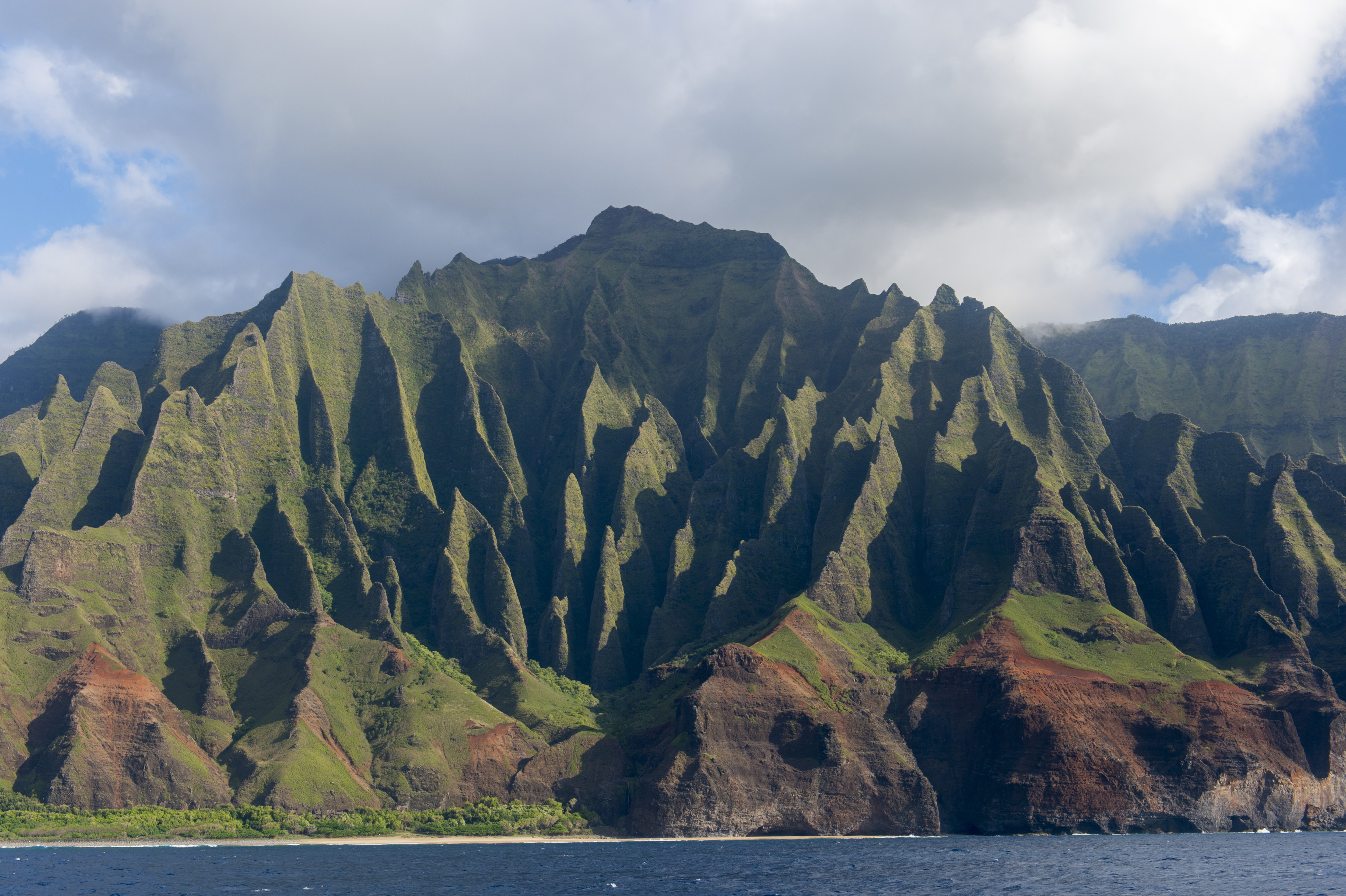 Officials in Hawaii said Saturday there were no survivors after a helicopter crashed in a remote part of Hawaii. (LightRocket via Getty Images)