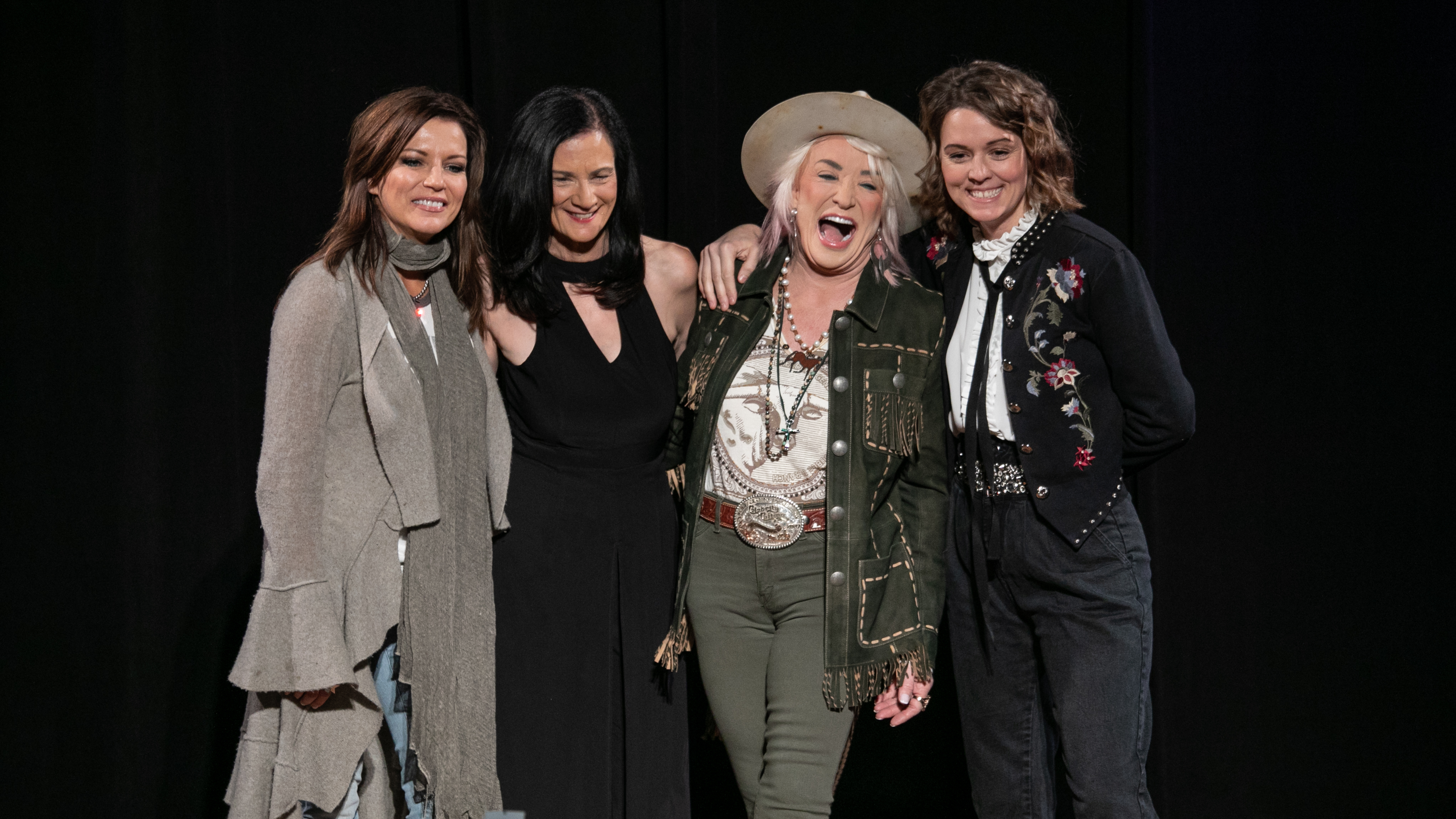 Country Music Channel CMT Promises Equal Video Plays For Men And Women ...