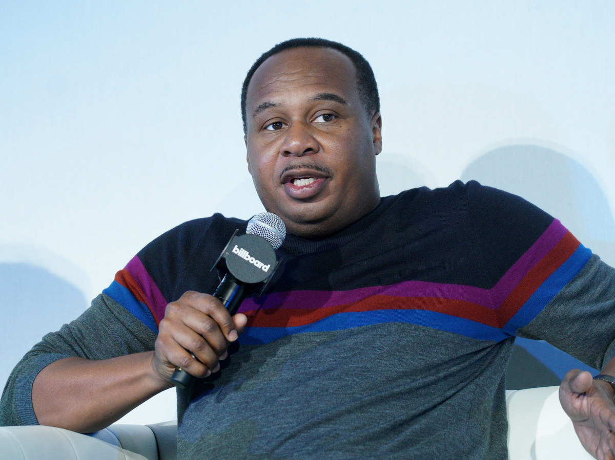 Stunning Roy Wood Jr. Wakes Up With 'gmfb' To Discuss Dolphins Offseason Wallpaper Art Stunning Roy Wood Jr. Wakes Up With 'gmfb' To Discuss Dolphins Offseason Wallpaper Art