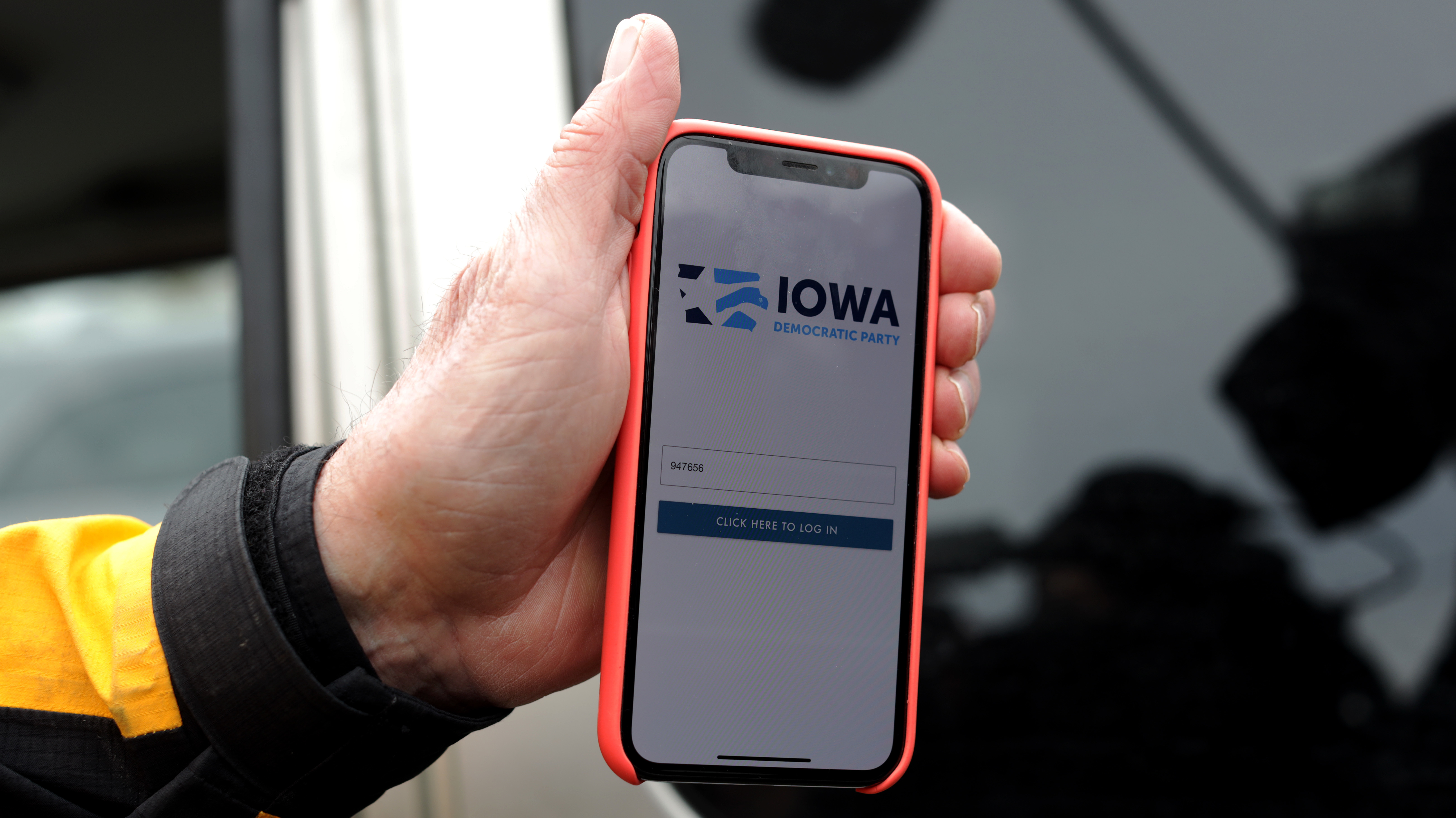 The Iowa Democrats' app contributed to the failure to transmit caucus results. (Getty Images)