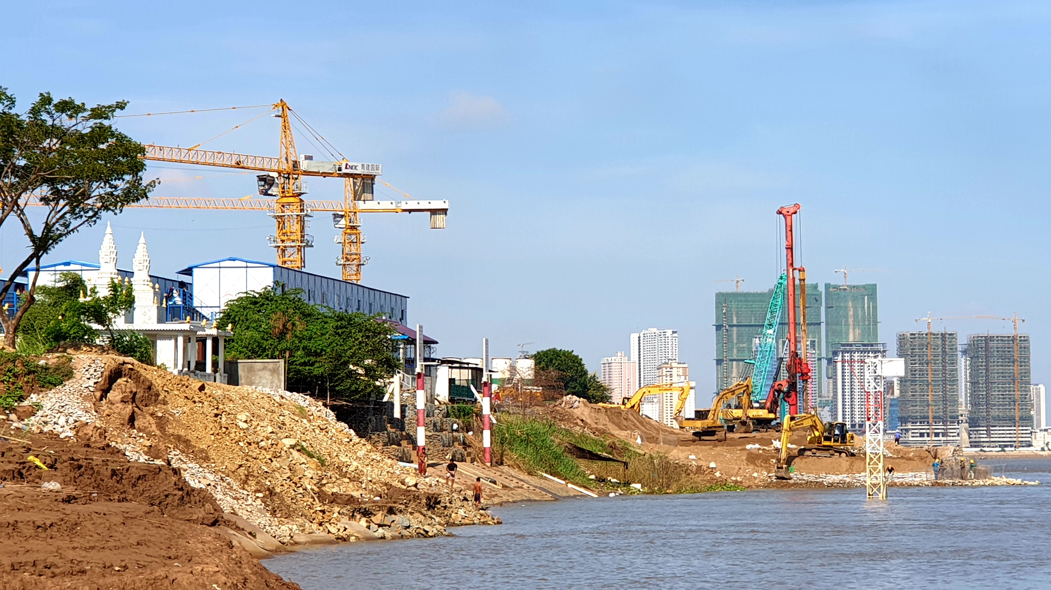 'Houses On The River Will Fall': Cambodia's Sand Mining Threatens Vital ...