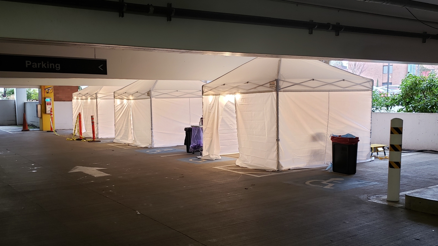 DriveThrough Coronavirus Tests For UW Medicine Workers Shots