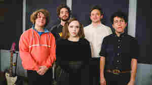 Soccer Mommy Is In Control 