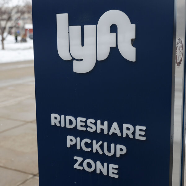 Uber, Lyft Halt Shared Carpool Service In U.S. And Canada