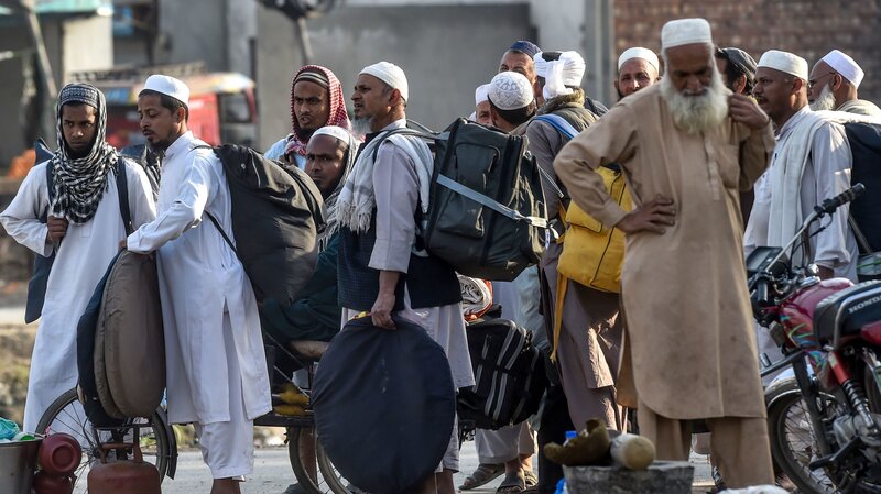 Mass Religious Gathering In Pakistan Leads To Fresh Concerns Over ...