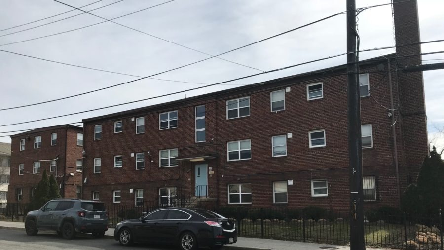 Men In D.C.'s Federal Halfway House Say They Are Stuck Inside Without