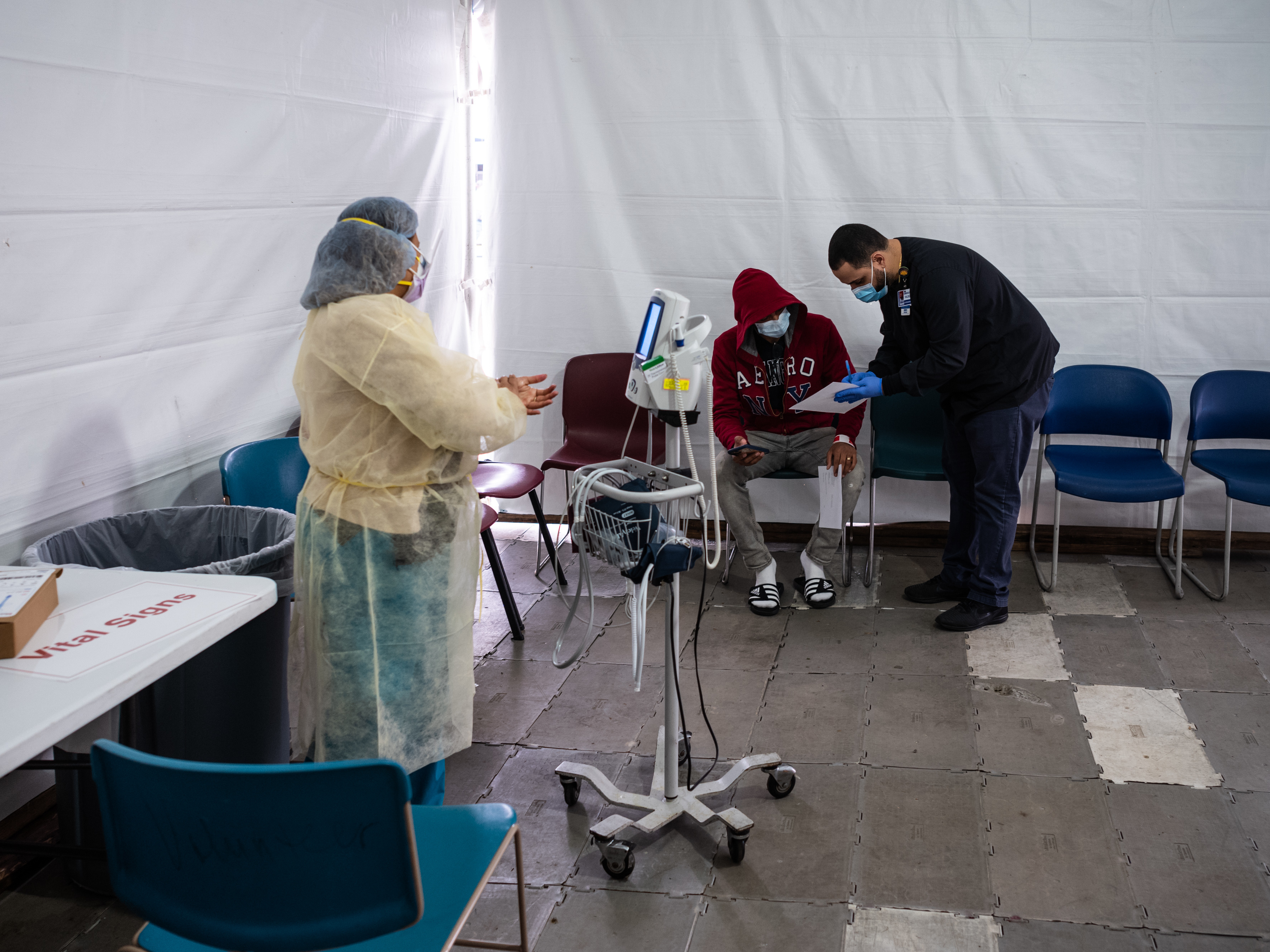 A spokesperson for St. Barnabas Hospital said Monday that it takes four to six days for the hospital to receive coronavirus test results. (Getty Images)