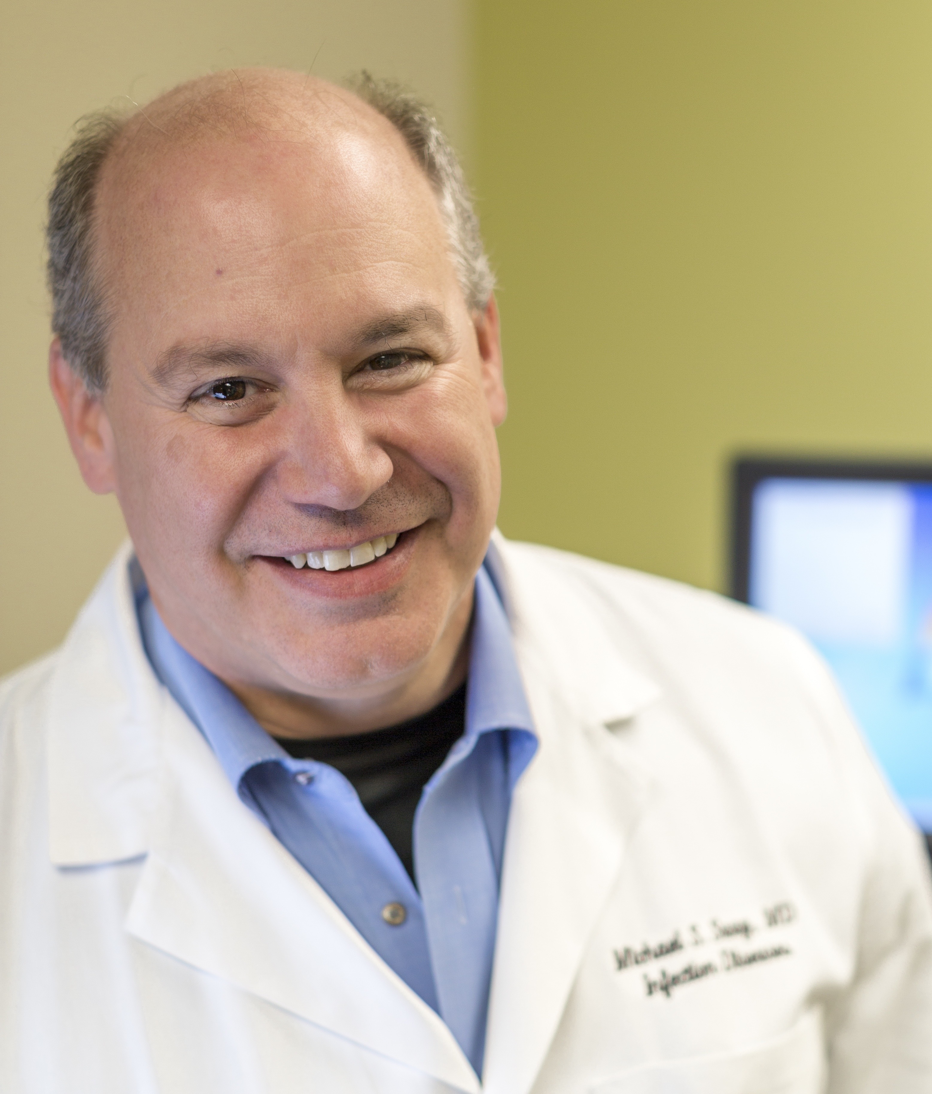 'Everything broke loose': A doctor and COVID-19 survivor recalls his ordeal