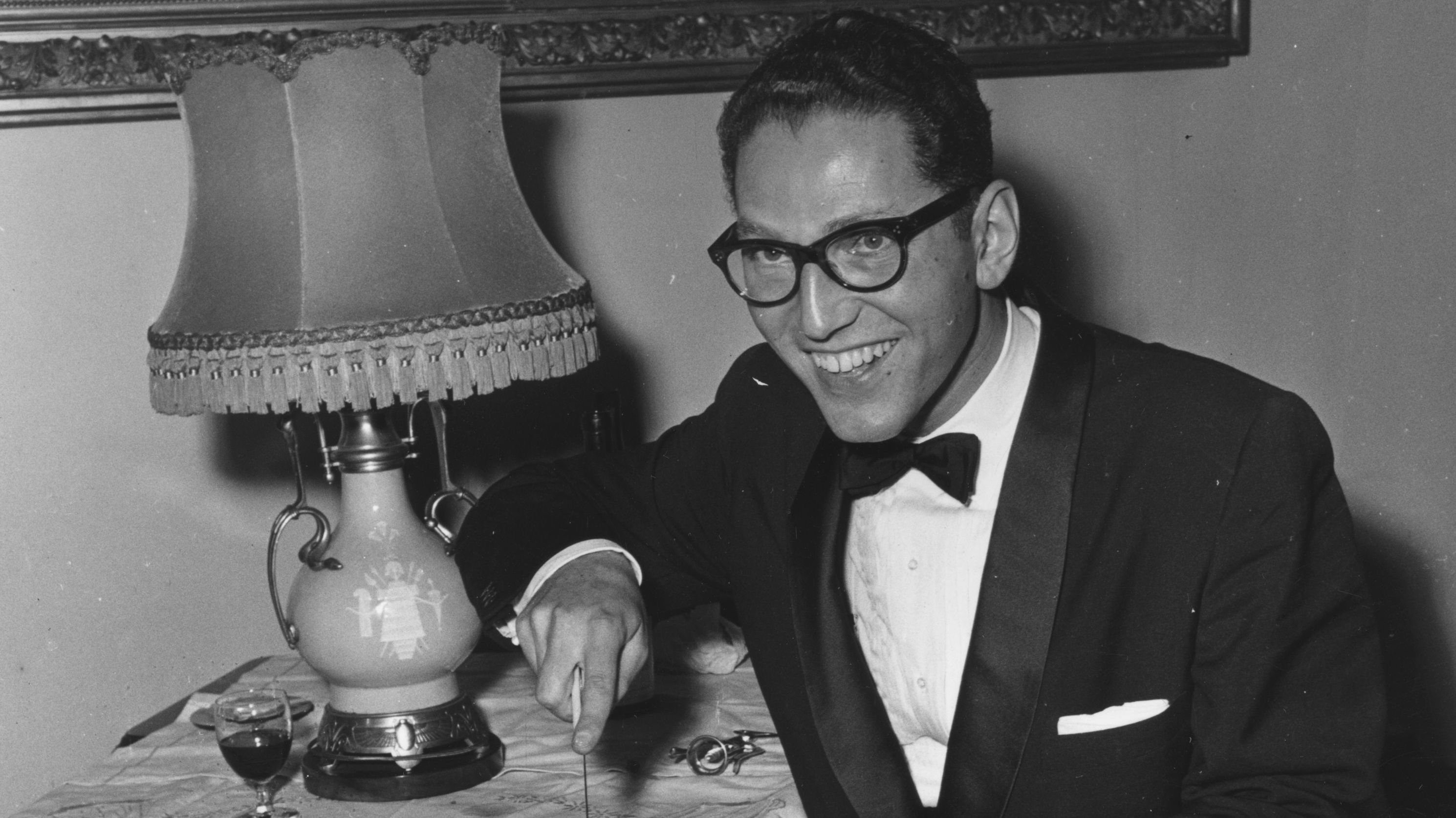 Tom Lehrer, influential musical satirist, dies at 97