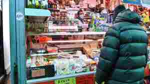 In Italy, 'Suspended Shopping' Helps Those Facing Economic Hardship During Pandemic