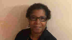 Grocery Worker Has Never Seen Shelves Being Emptied Like This