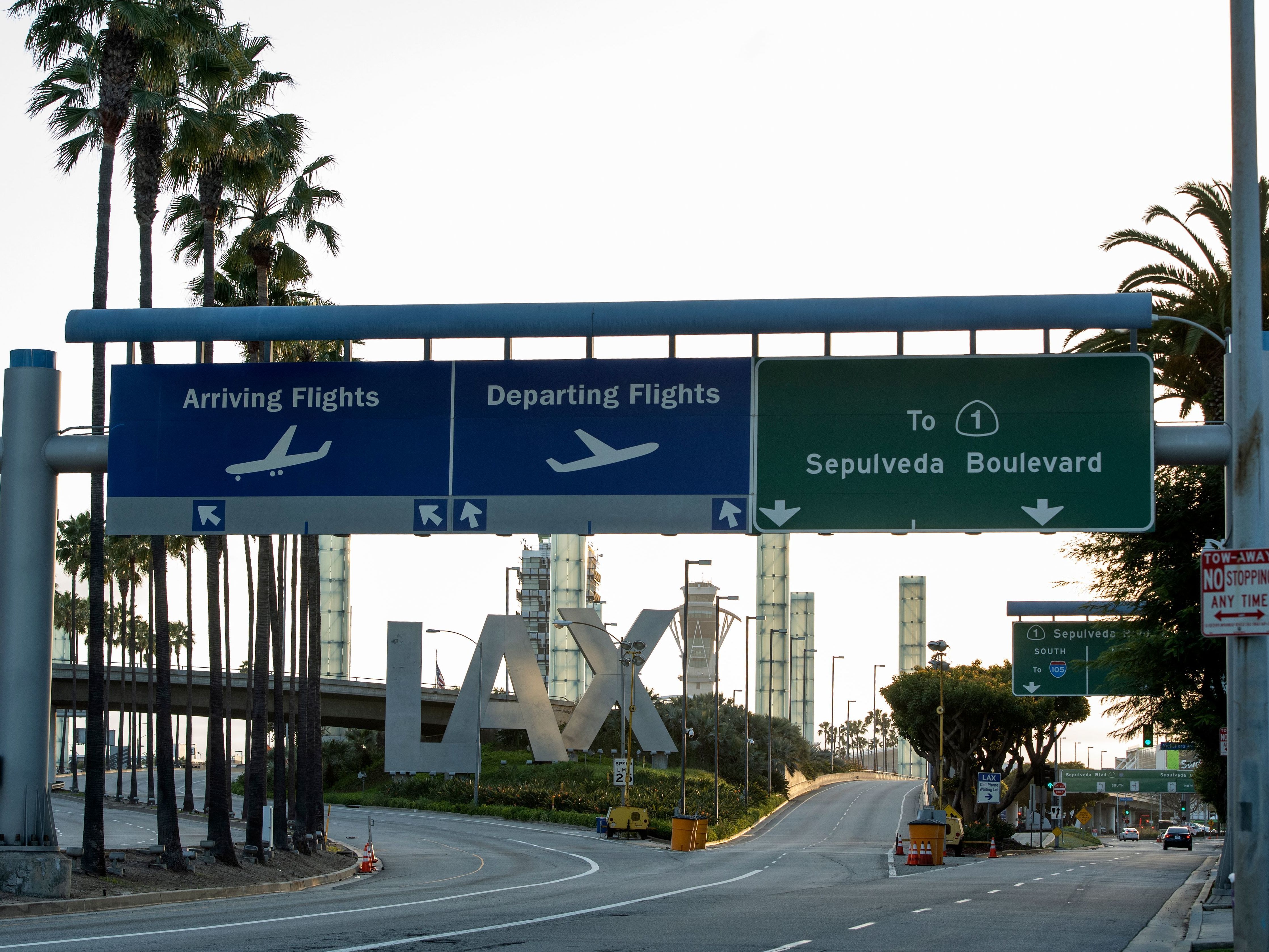 LAX Passengers Must Wear Face Coverings Starting Next Week : Coronavirus  Updates : NPR