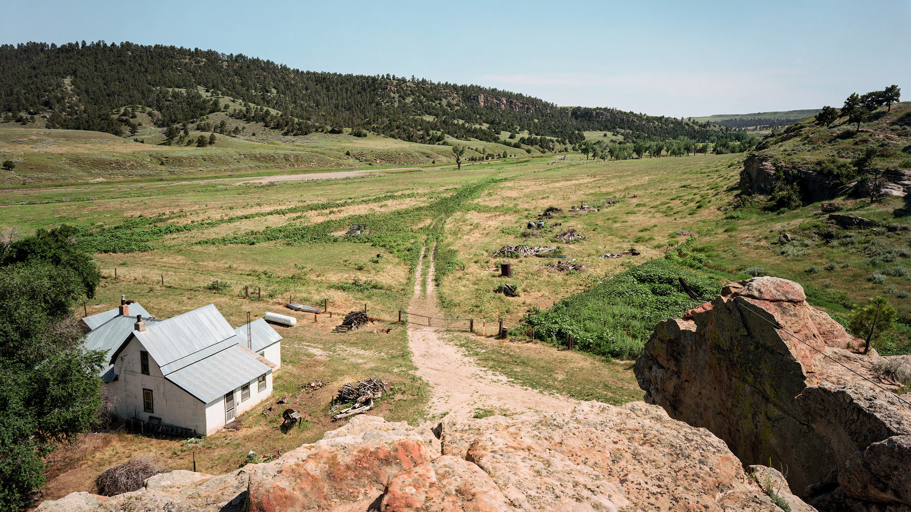 Photographer Explores Inequality And The American Dream In 'Paradise