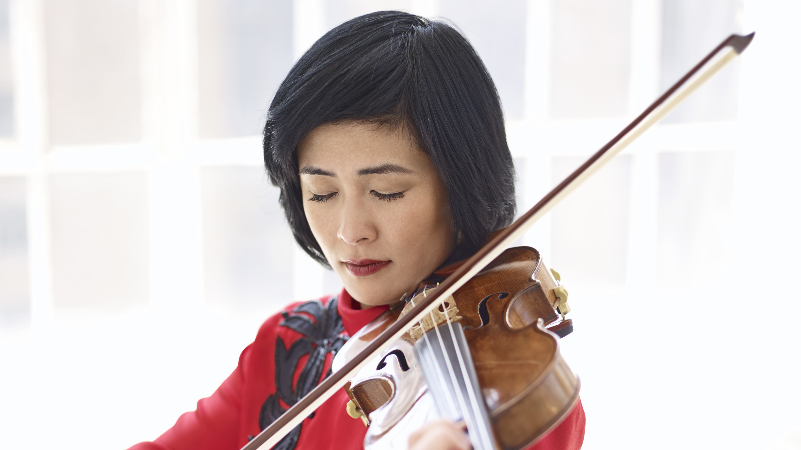Violinist Jennifer Koh.