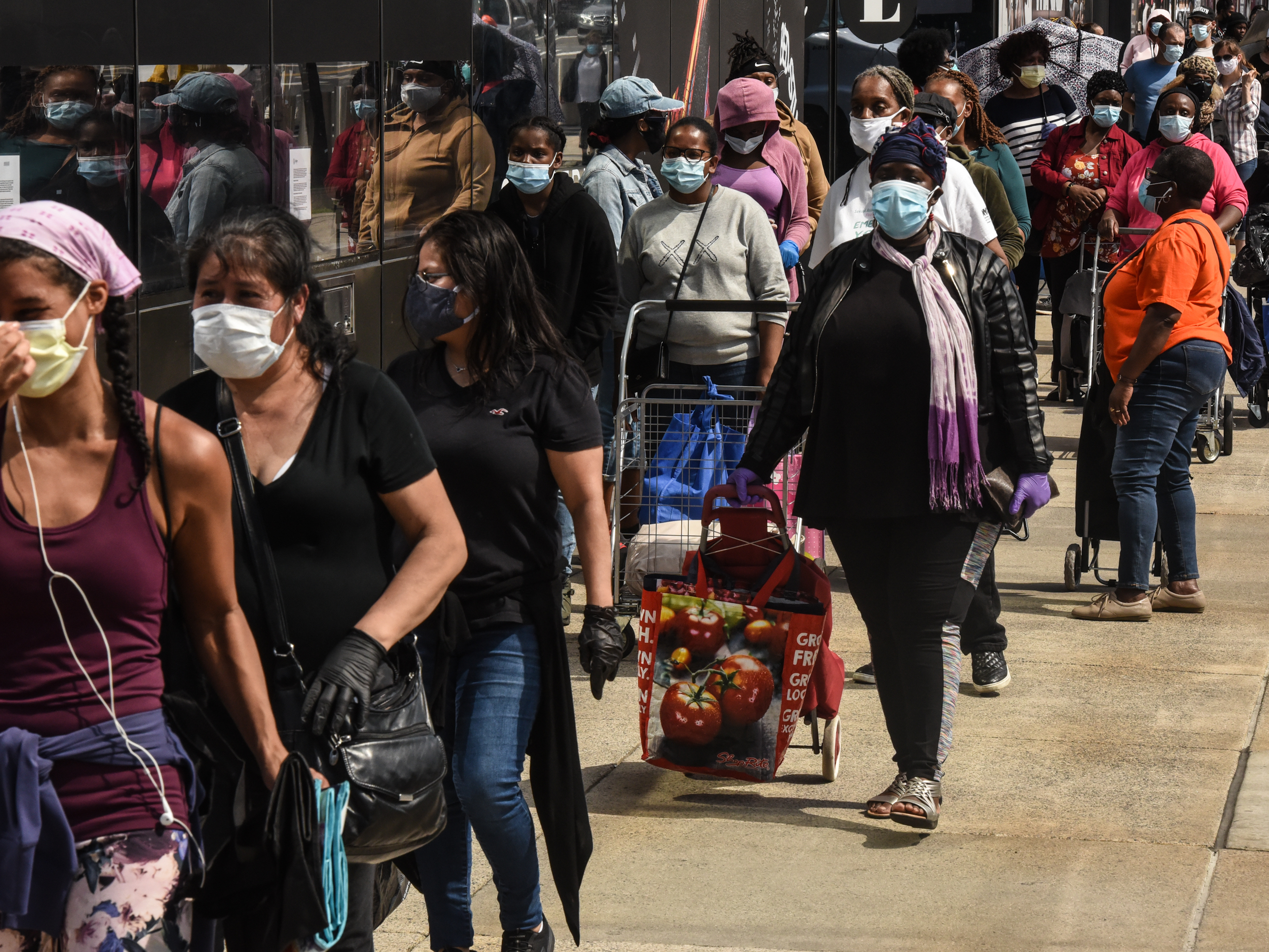 About Half Of U.S. Homes Lost Wages During Pandemic, Census Bureau Finds