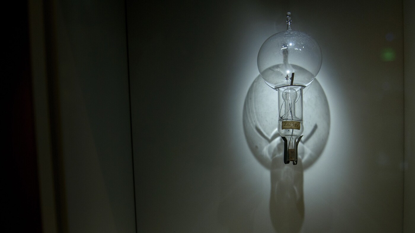 GE Makes The Switch Away From Lightbulbs; Sells Business To Savant Systems - NPR