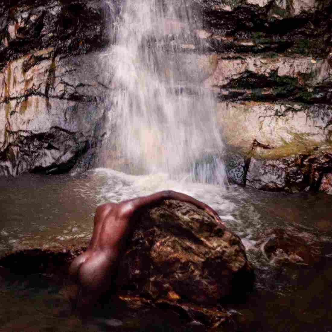 Moses Sumney, græ