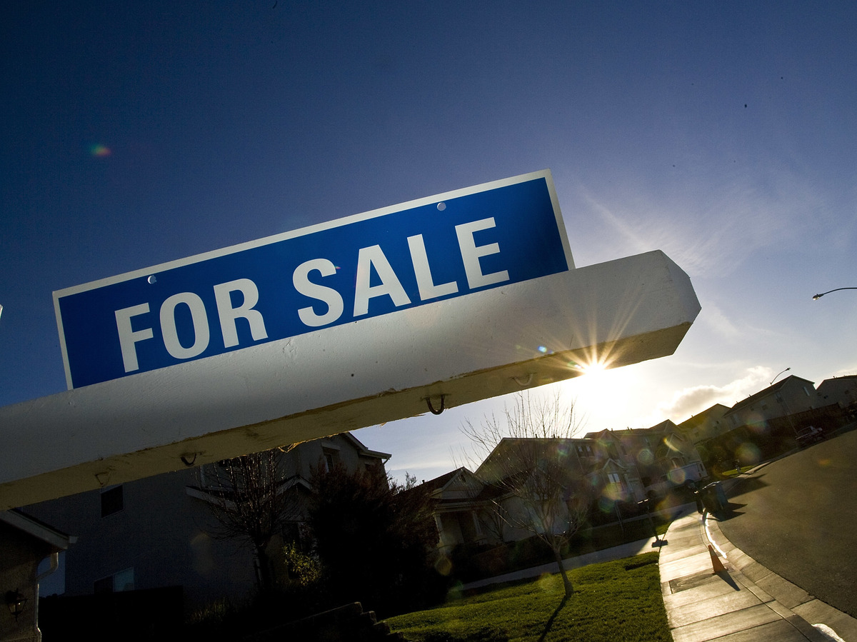 Listener questions on past pandemics and property prices The