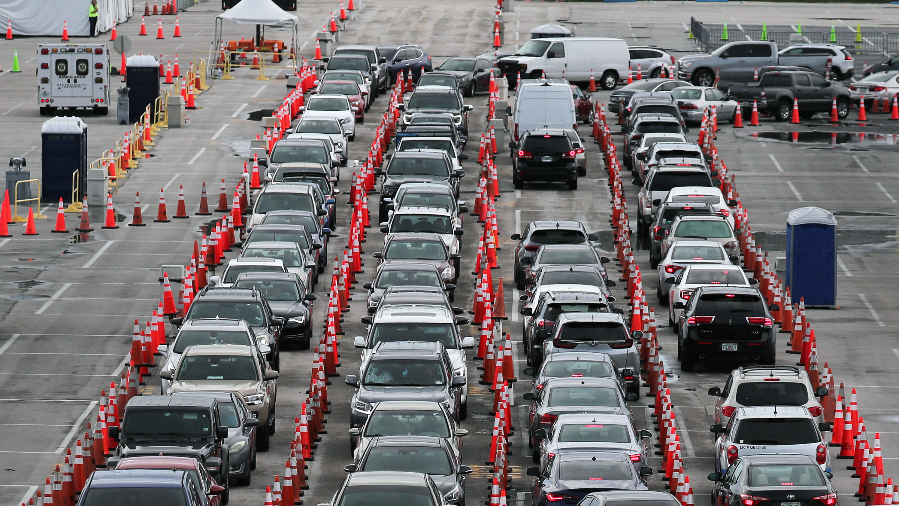Lines and lines of cars are seen as drivers wait on Monday to be tested for COVID-19 at a coronavirus testing site in Miami Gardens, Fla. (Getty Images)