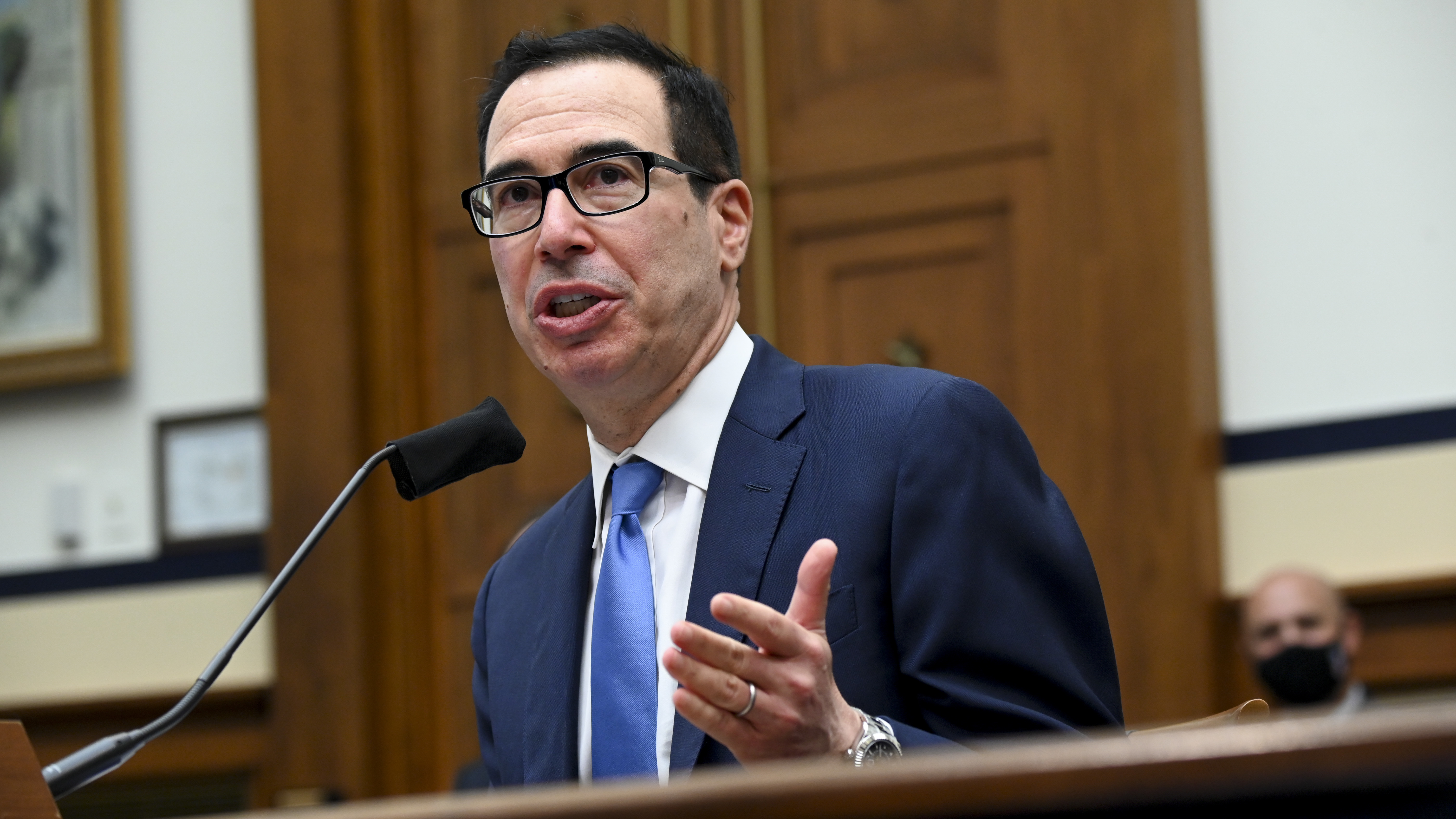 Treasury Secretary Steven Mnuchin has suggested that if federal jobless benefits are extended, it will be in a different form than the flat $600 per week. (Getty Images)