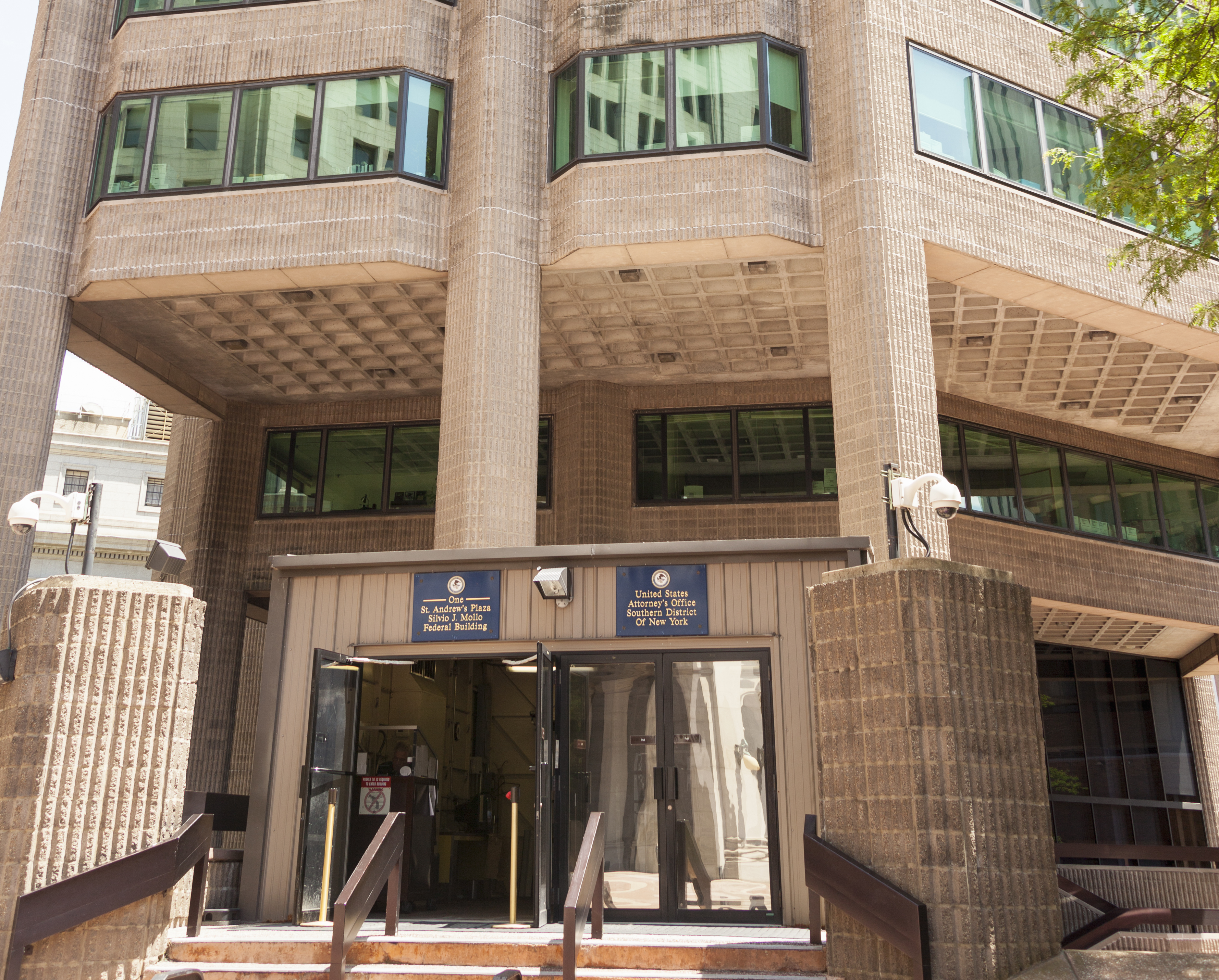 United States Attorney's Office, Southern District of New York, had abandoned a prosecution it already won after it came to light that prosecutors and agents had failed to turn over evidence that could have helped the defendant. (Universal Images Group via Getty)