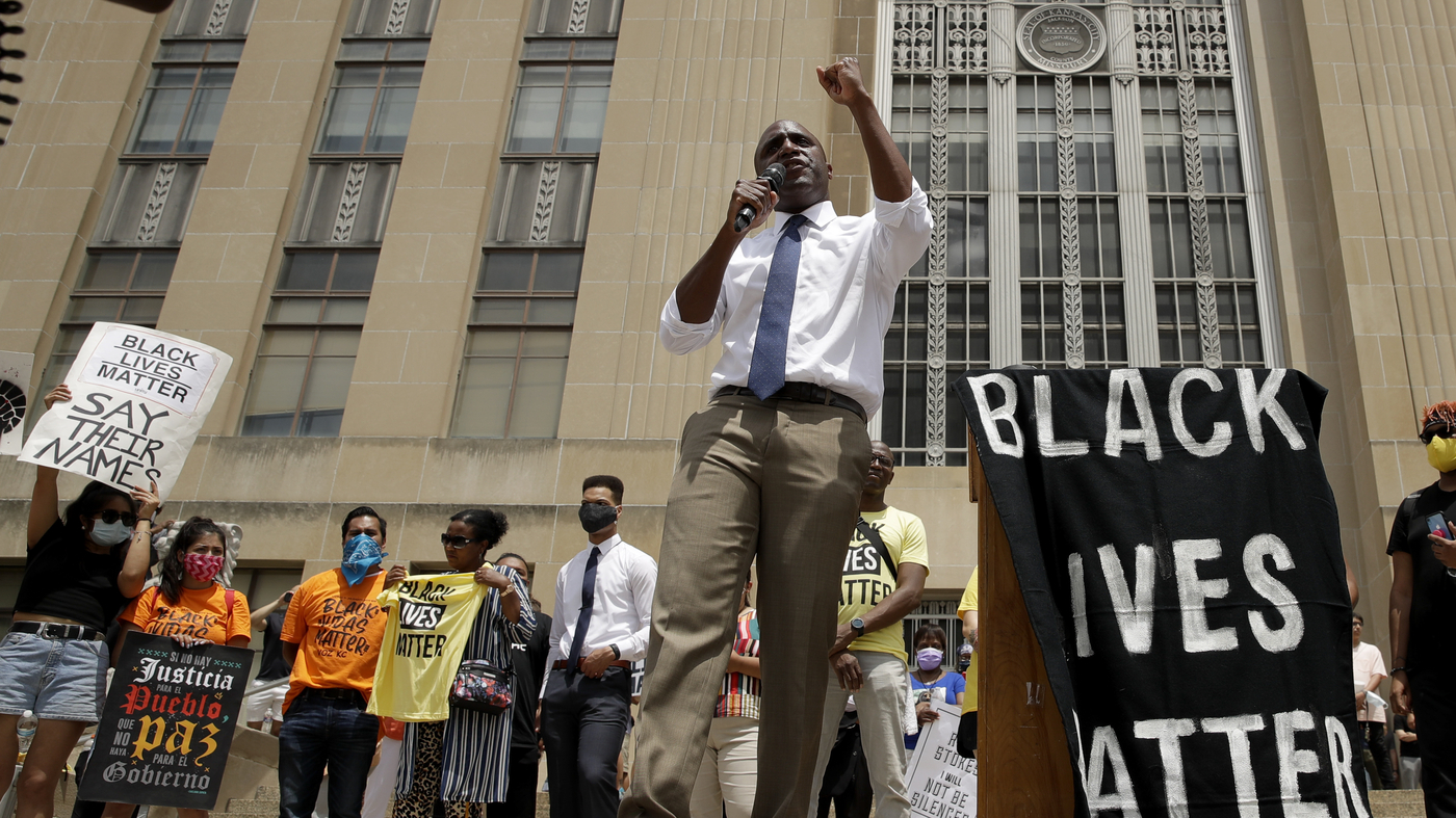 Kansas City Mayor Says He Learned On Twitter That Federal Officers Were ...