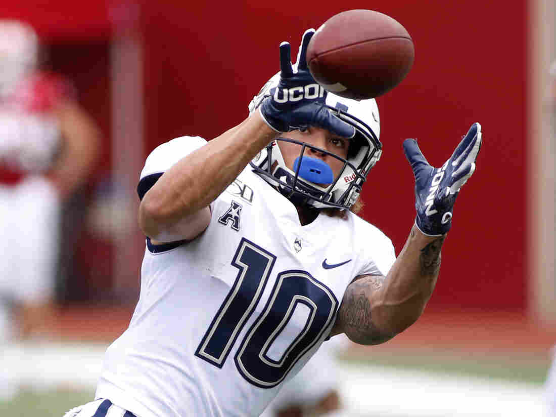 UConn Huskies Football Season Canceled Over Coronavirus Risks 1 gettyimages 1176161007 4b740b9a4804187dac163e724f018bc8729a8658 s1100 c15