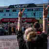 Belarus Protests Grow As Russia Warns Germany, France Not To Interfere 2 Belarus Factory Workers Walk Out, Joining Mass Protests Calling For President To Quit