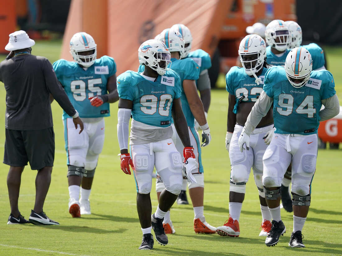 PHOTOS: Miami Dolphins Training Camp Practices Begin