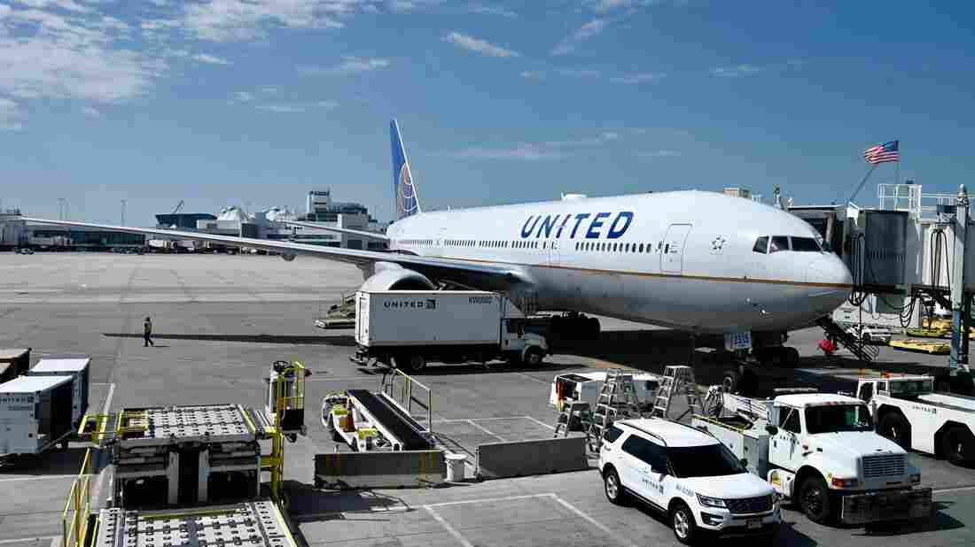 United Plans 16,000 Furloughs As Airlines Cut Jobs During Pandemic Downturn 1 gettyimages 1227843379 wide cb35b5ecd22ddac1e1e19acf02e2e227c1ee45d1 s1100 c15