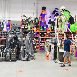 Los Angeles County Issues Guidance Discouraging Trick Or Treating This Halloween