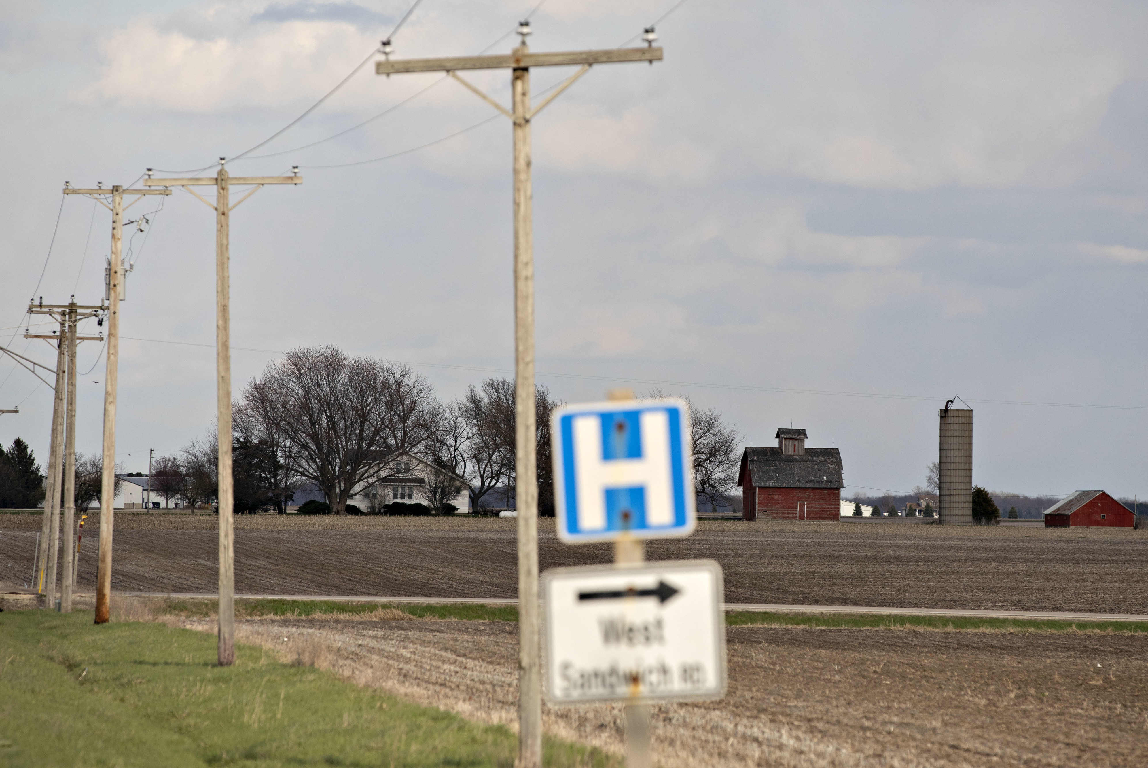 Getting health care was already tough in rural areas. The pandemic has made it worse