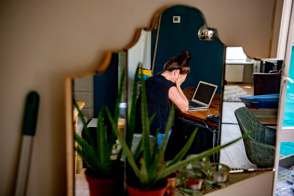 Amid the pandemic, Americans are experiencing sleeplessness, headaches, stomach upset and more symptoms of chronic stress. (Robin Utrecht/LightRocket via Getty Images)