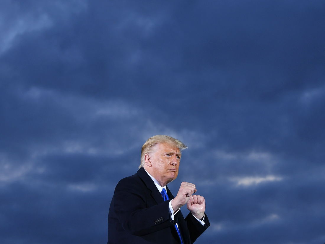 Trump Rallies Like It's 2016 In Last Days Of 2020 Campaign : NPR Trump Rallies Like It's 2016 In Last Days Of 2020 Campaign : NPR