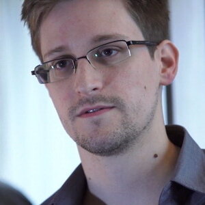 Edward Snowden Says He's Applying For Russian Citizenship