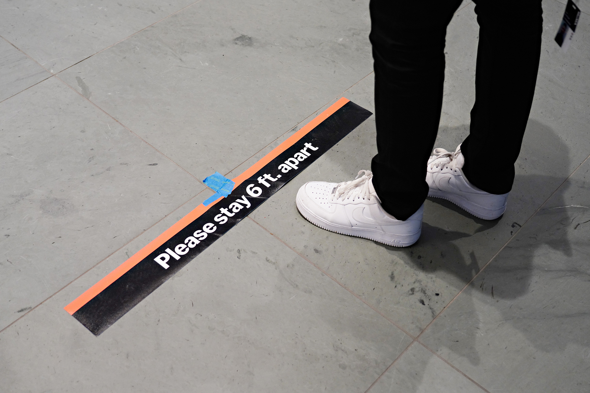 Social distancing plummeted in lead-up to fall surge, survey finds