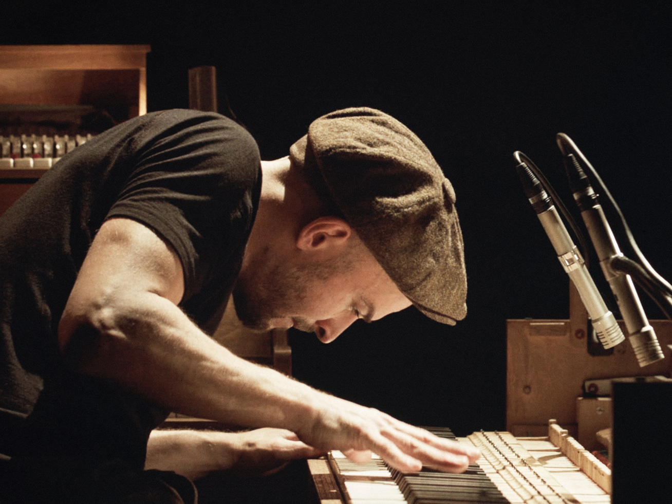 'Tripping With Nils Frahm': 4 Sweaty Berlin Nights Captured Onscreen