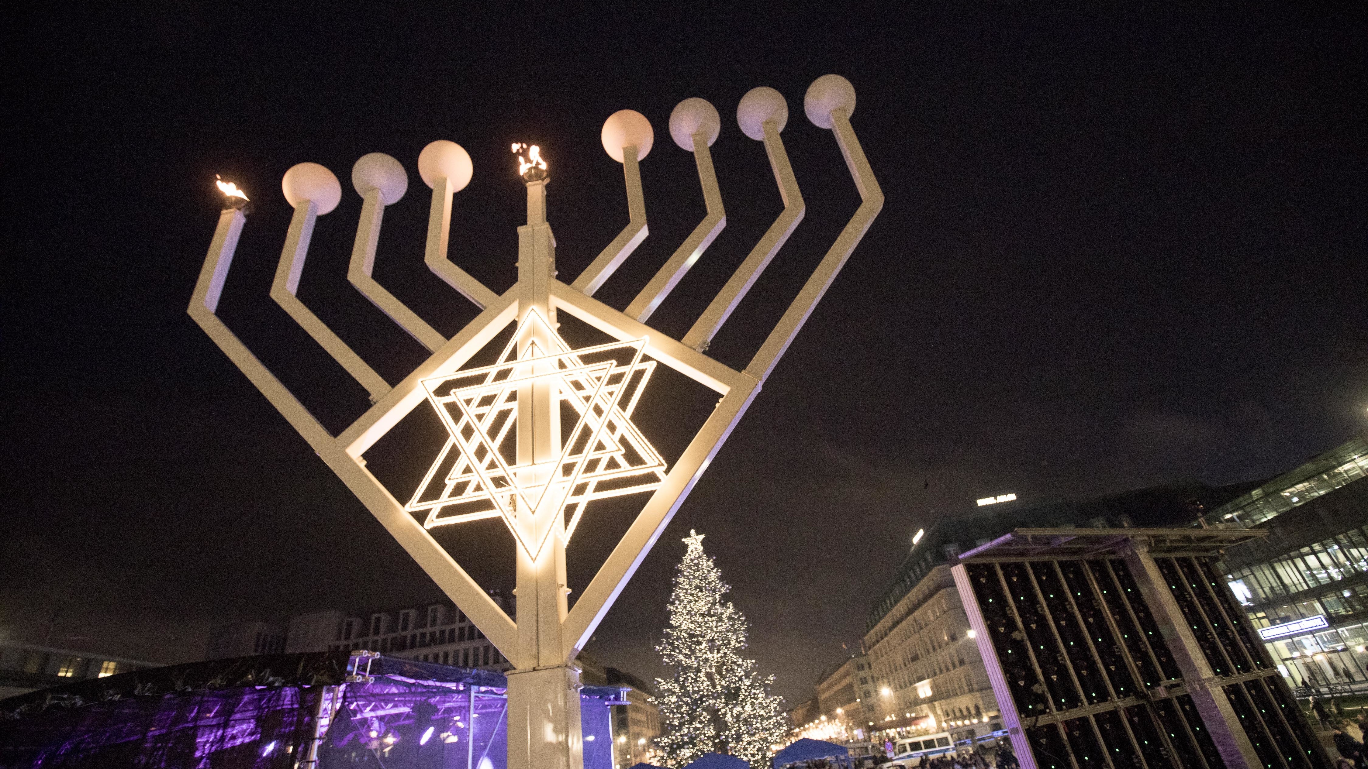 Hanukkah Lights 2020 : NPR - Vimarsana News