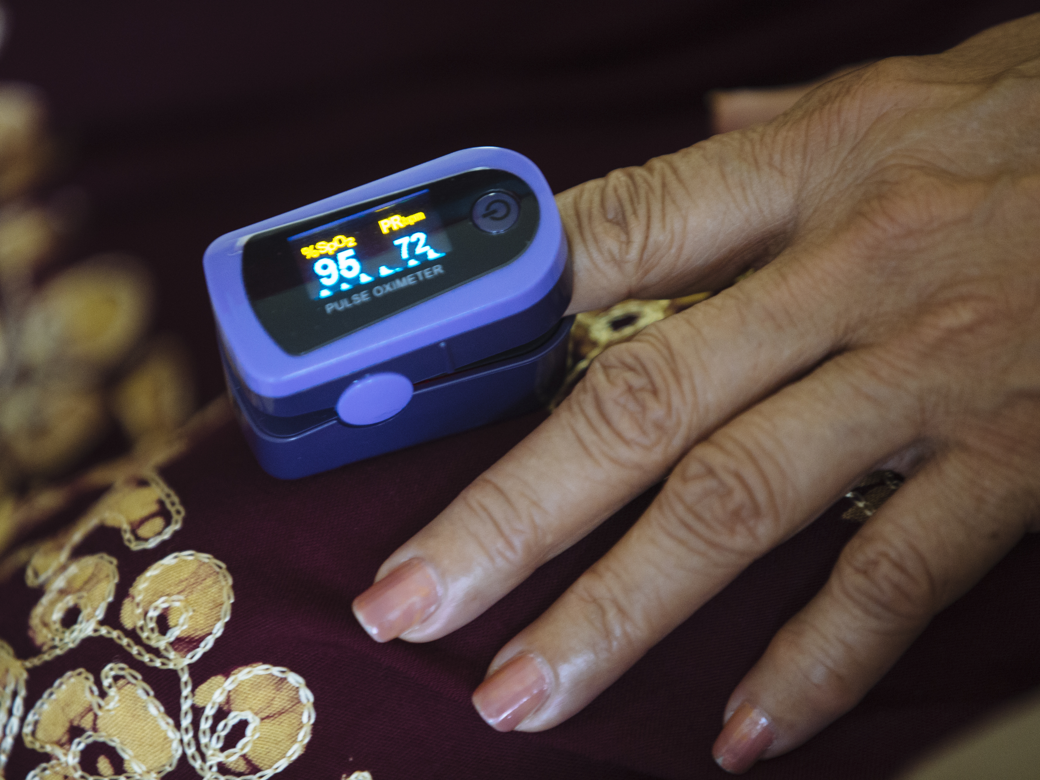 Dark Skin Can Lead To Errors With Pulse Oximeters Used In COVID-19 Treatment - Vimarsana News