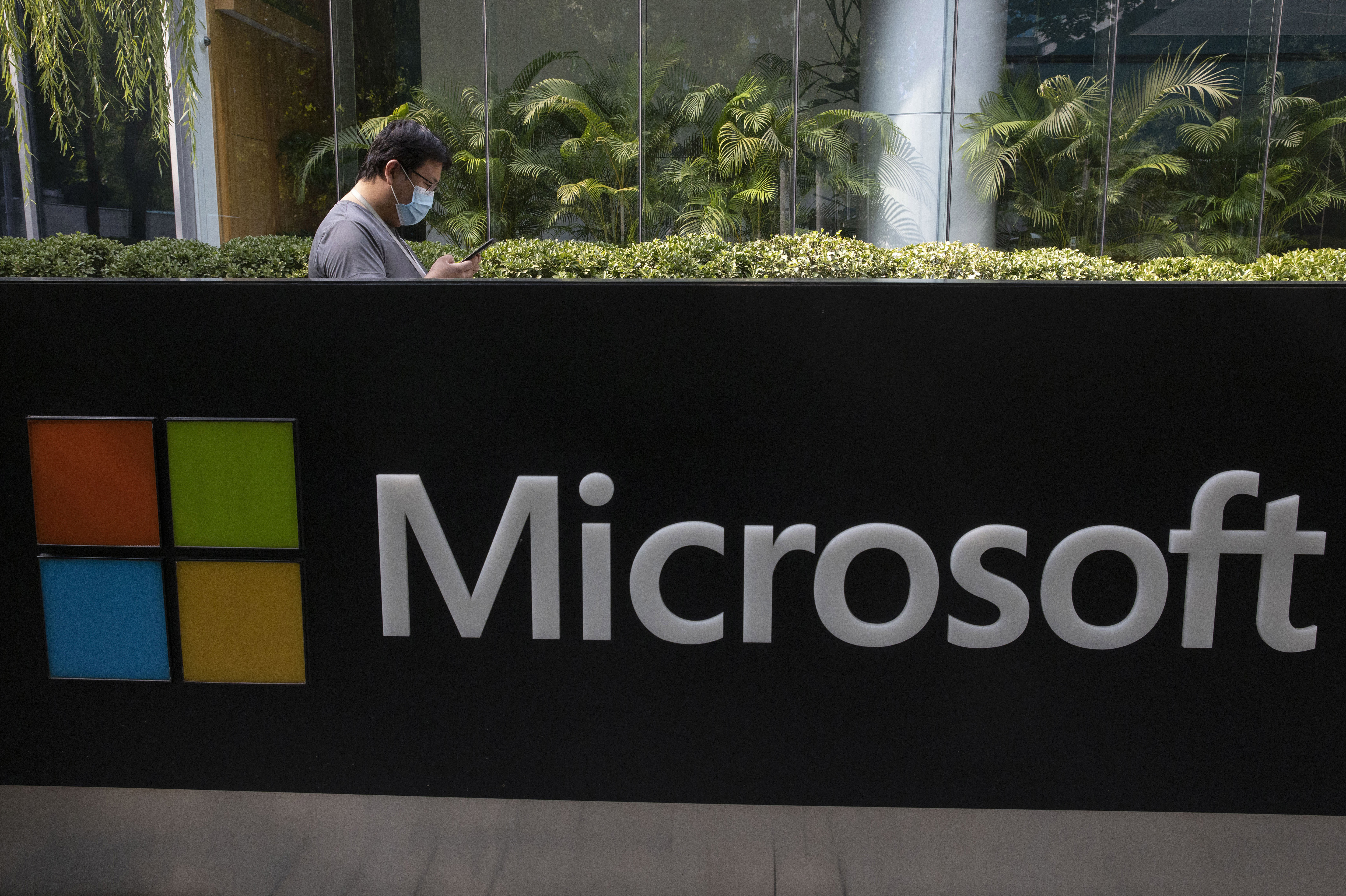 Group Behind Alleged Russia Hack Broke Into Microsoft s Internal 