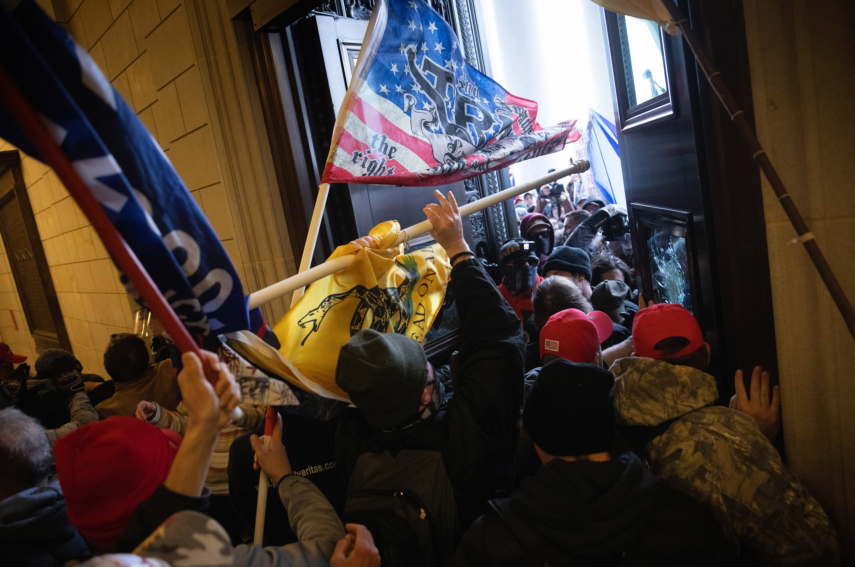 A pro-Trump mob breaks into the U.S. Capitol. (Getty Images)