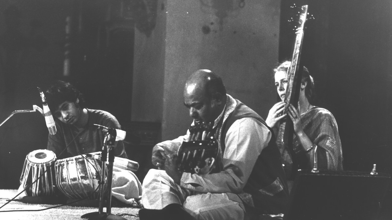 A Riveting Indian Classical Concert, Captured On 'That Which Colors The Mind' : NPR - Vimarsana News