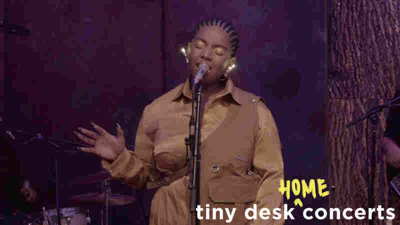KeiyaA: Tiny Desk (Home) Concert