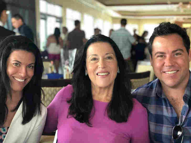 Susan Owens (center), of Charlotte, N.C., died at the age of 63.