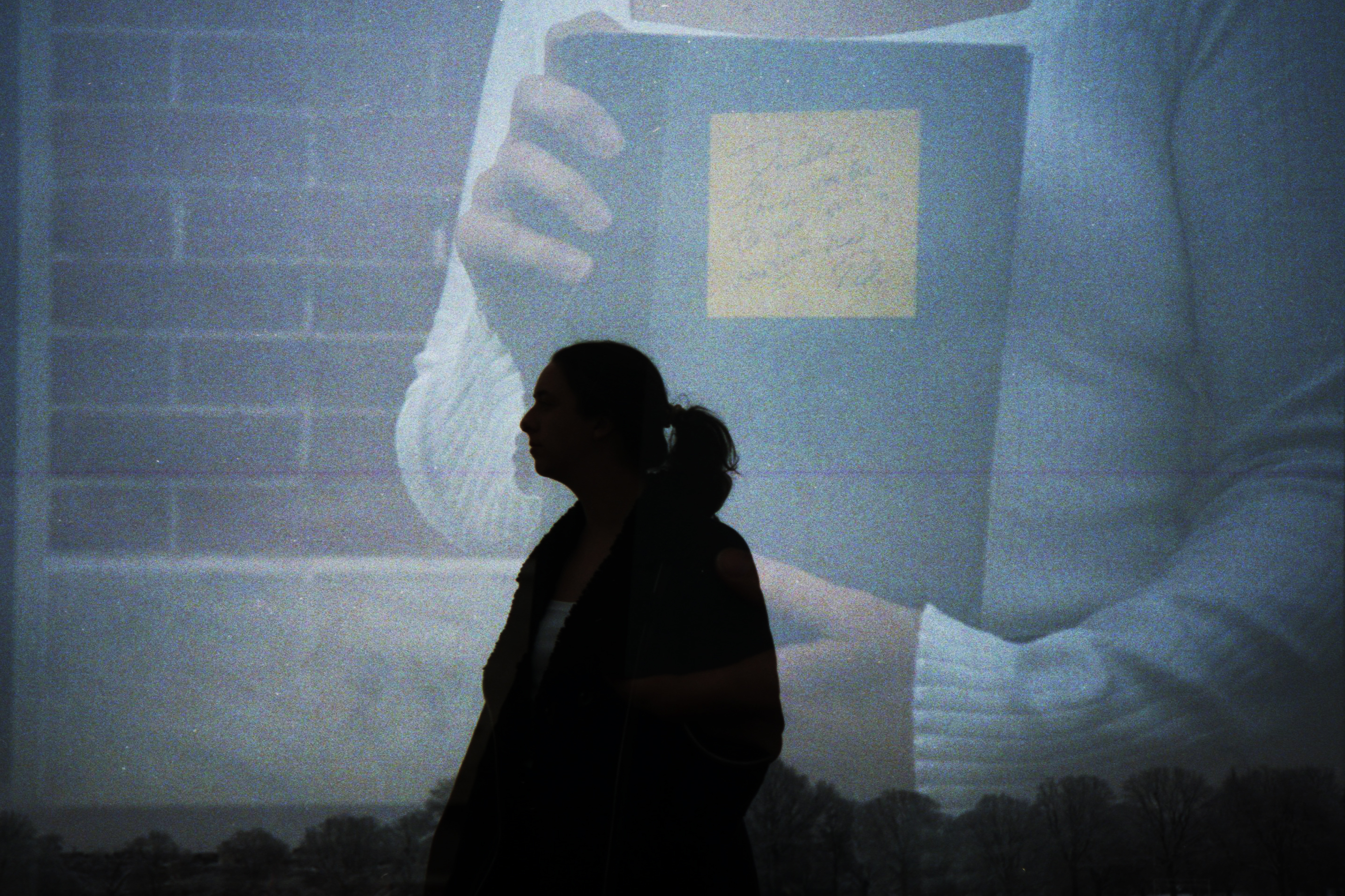 'People Will Forget About Us': The Capital Gazette Shooting Survivors, Years Later 6 Danielle Ohl had loaned Lincoln in the Bardo—a novel centered on death and grieving—to her editor Rob Hiaasen. After Hiaasen was killed, Ohl discovered that he'd left the book on her desk with a note: "Danielle, Thank you for the gift of this amazing read!" It was the last communication she received from Hiaasen.